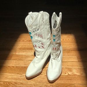 Vintage dingo stacked boots. Size 7